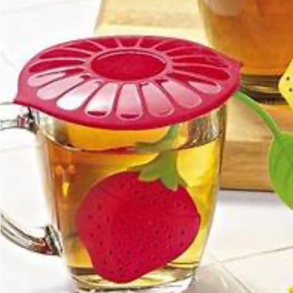 STRAWBERRY SILICONE TEA INFUSER, New In Sealed Package,Tea Infuser With Tray - Picture 3 of 12